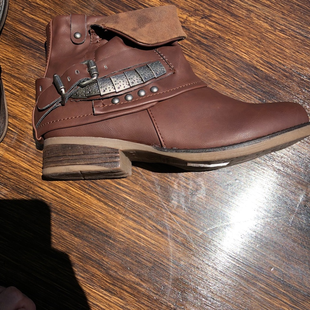 Fold-over Slouchy Buckled Strap Studs Booties